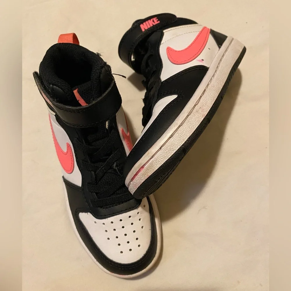 Kids High-Top Sneakers - Black and Pink Size 11 C